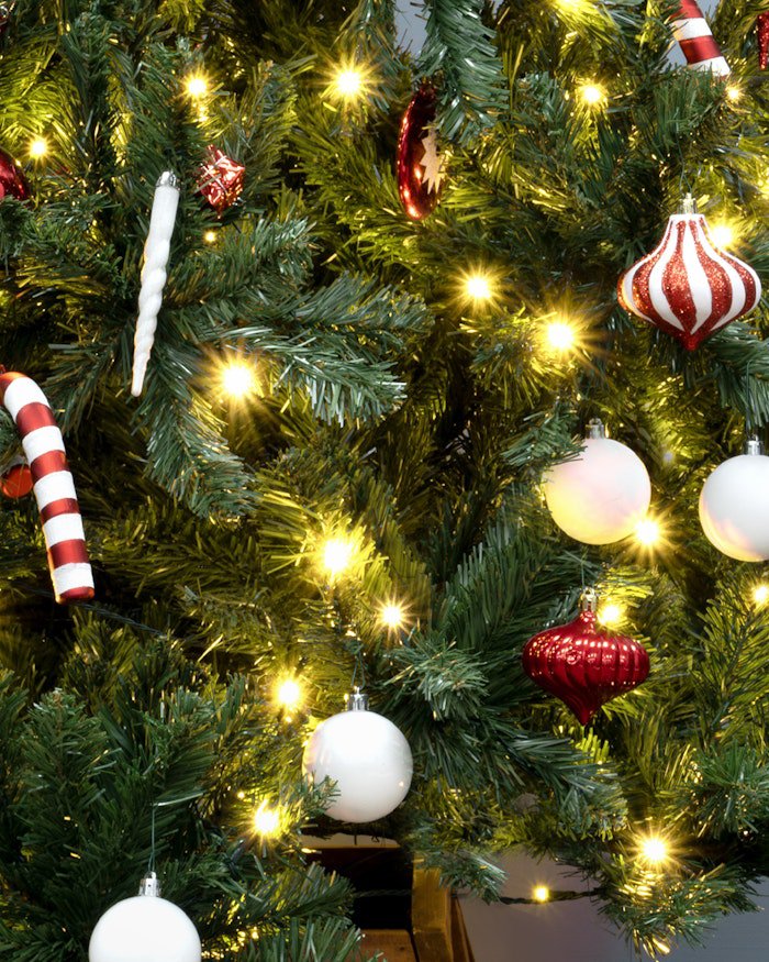 The Pre-lit Arbor Vitae Fir Tree (4ft to 8ft) - Image 6