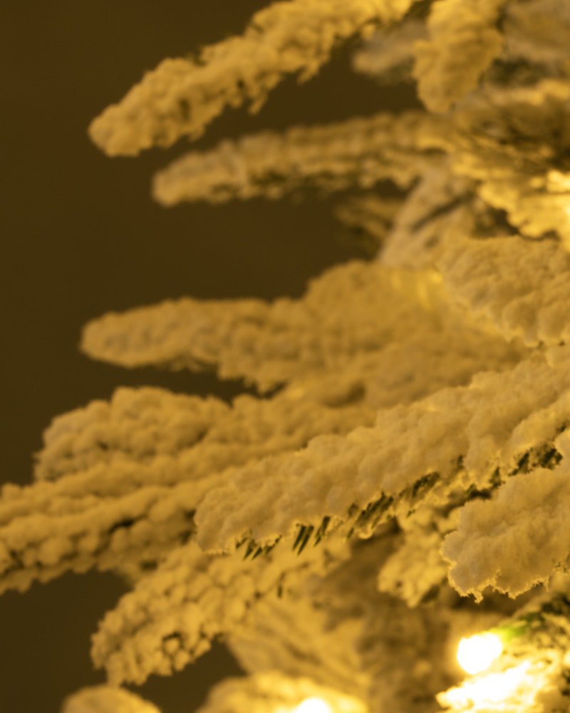 The 9ft Pre-Lit Snowy Alpine Tree Warm White - Image 3