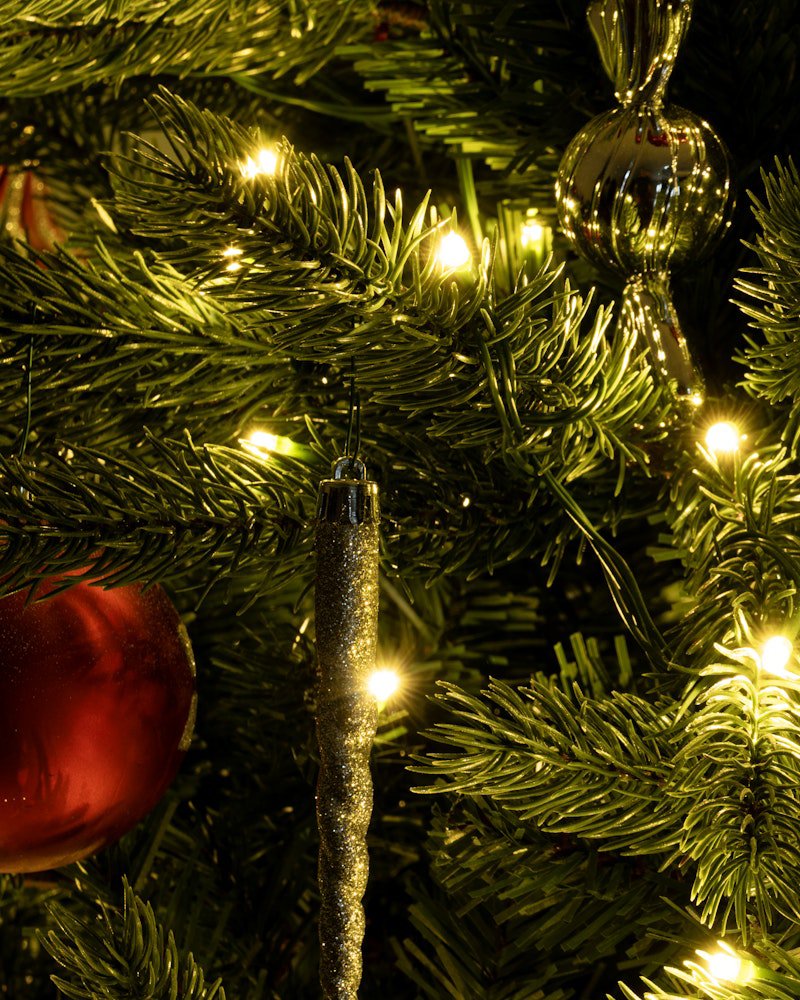 The 10ft Ultra Devonshire Fir Pre-lit with Warm White/Multicoloured Colour change LEDs - Image 3